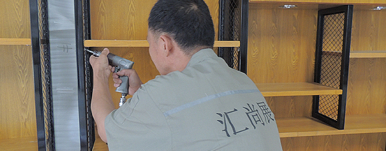 十余年專注眼鏡展示柜定制的專家